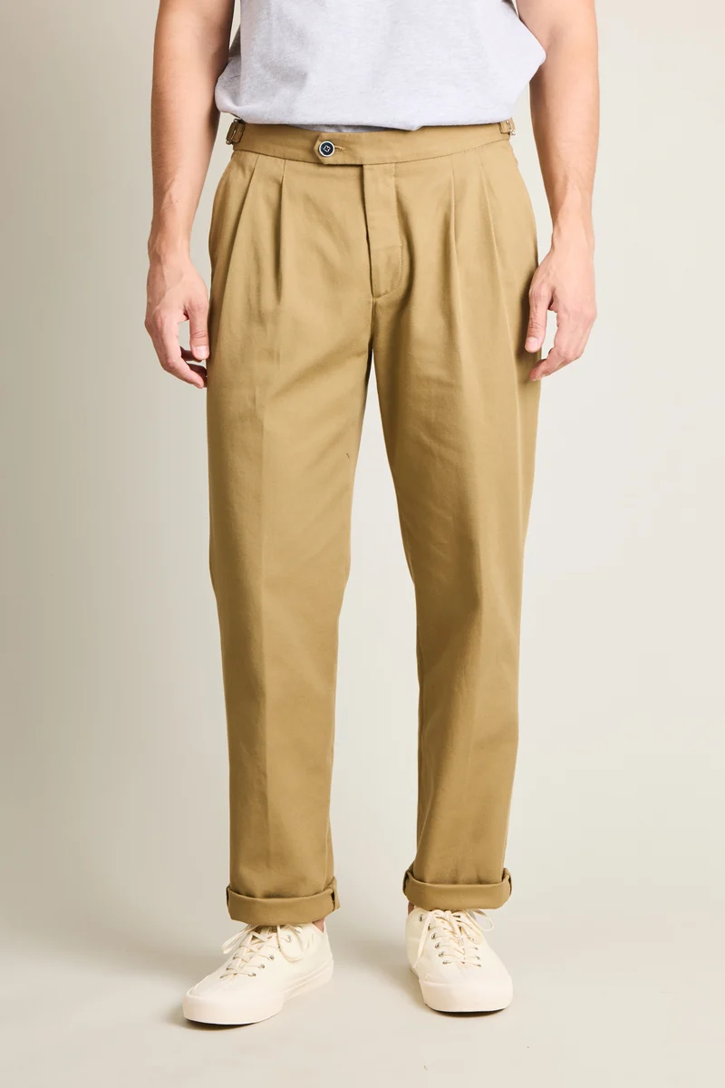 Chino droit double pinces beige foncé