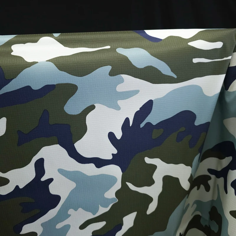 Ripstop | Camouflage | Kaki, Marine & Bleu Acier | Fin de ligne de Canada Goose