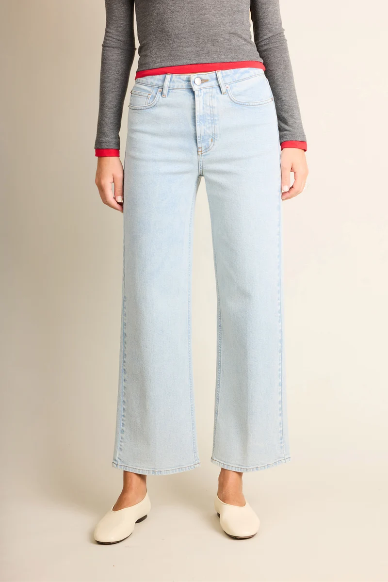 Jean flare ice blue