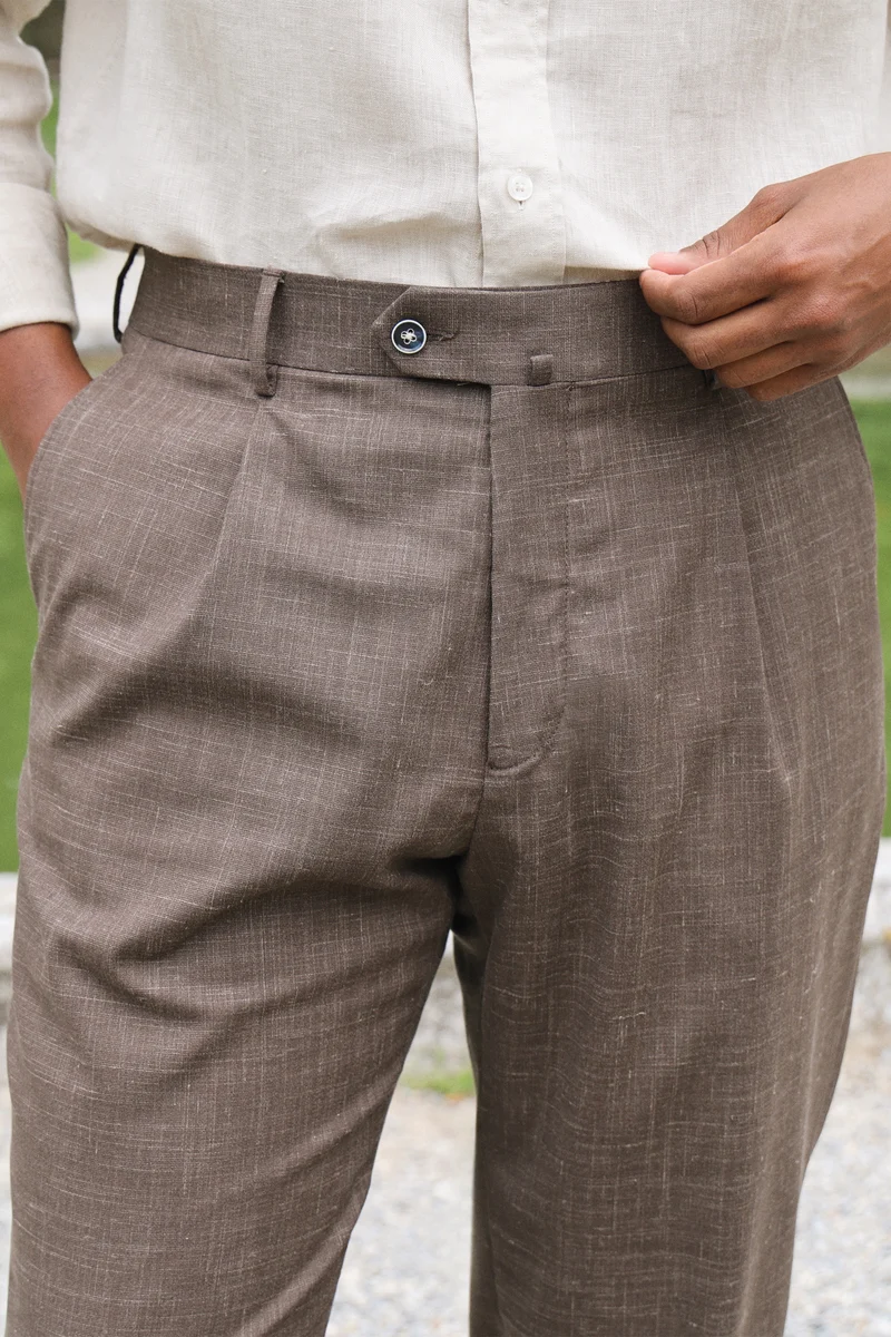 Pantalon à pinces léger marron