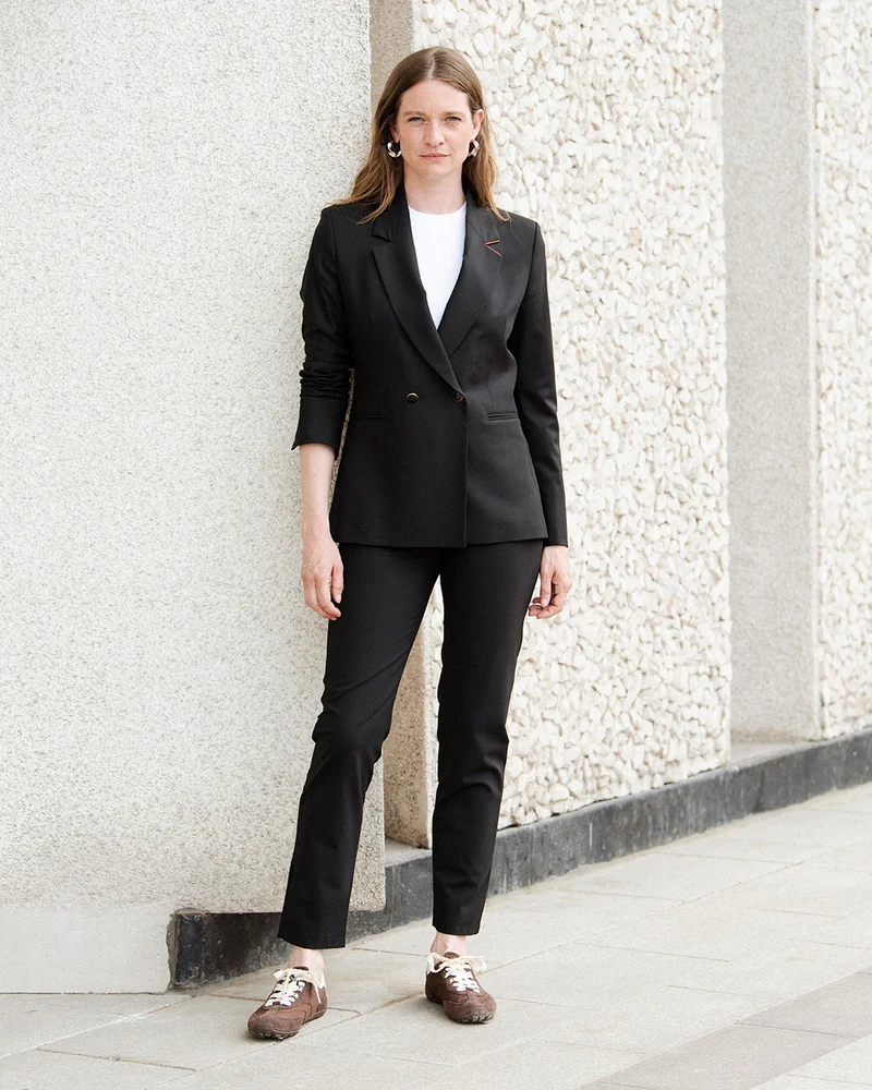 Veste ceinturée Olbia - Noire super 120's