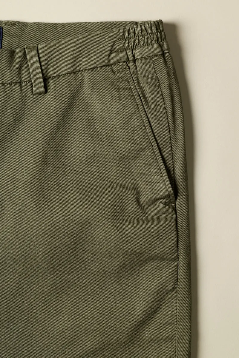 Chino easy semi-slim kaki