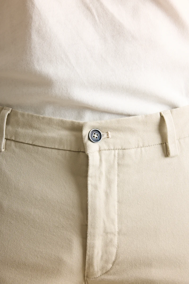 Chino easy semi-slim craie