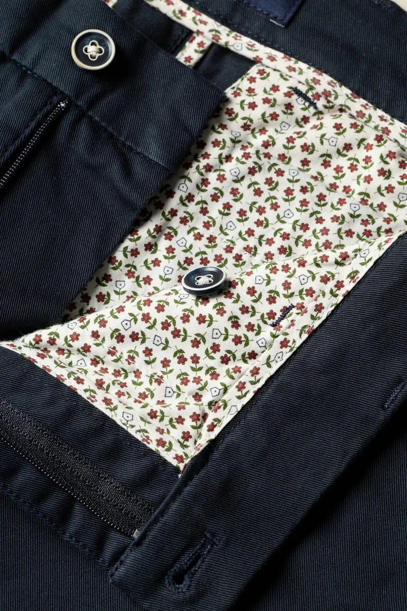 Chino easy semi-slim bleu marine