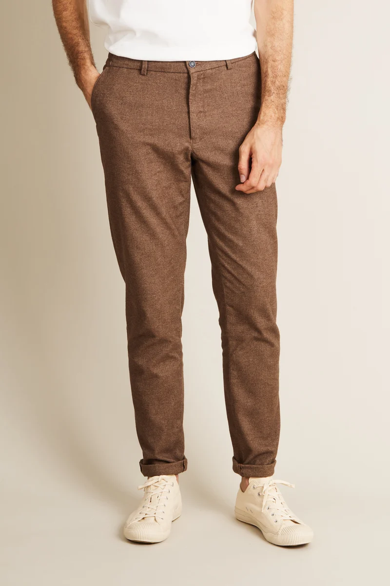 Chino chaud easy marron