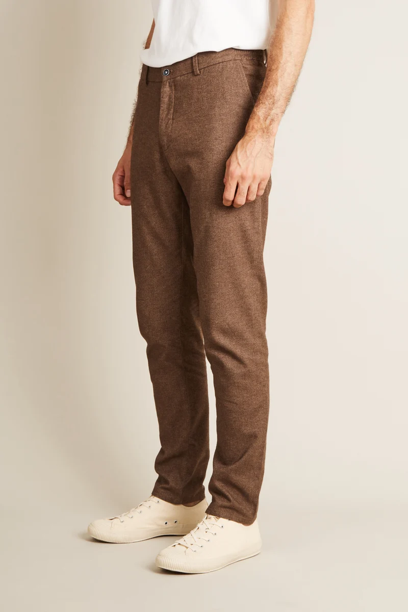 Chino chaud easy marron