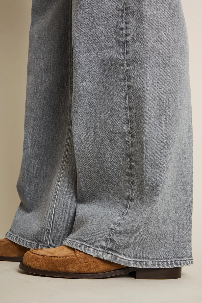 Jean wideleg gris
