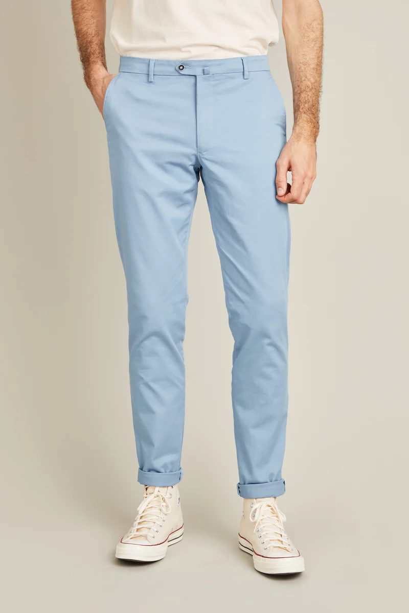 Chino bleu ciel