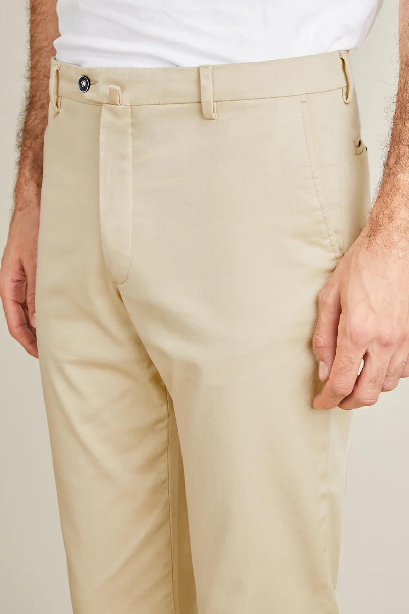 Chino beige clair
