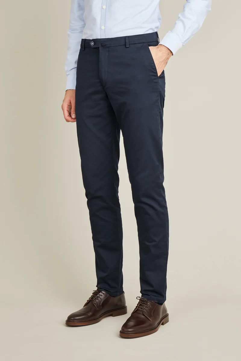 Chino bleu marine