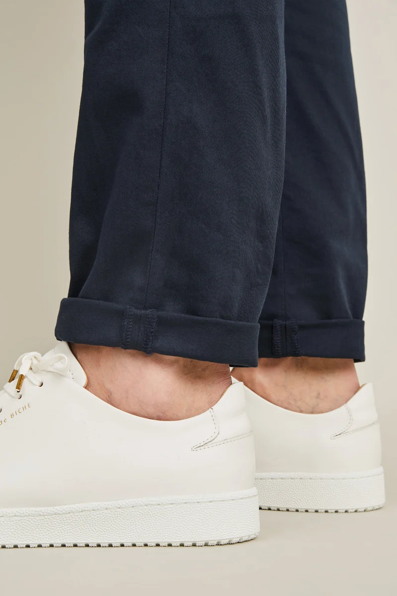 Chino bleu marine