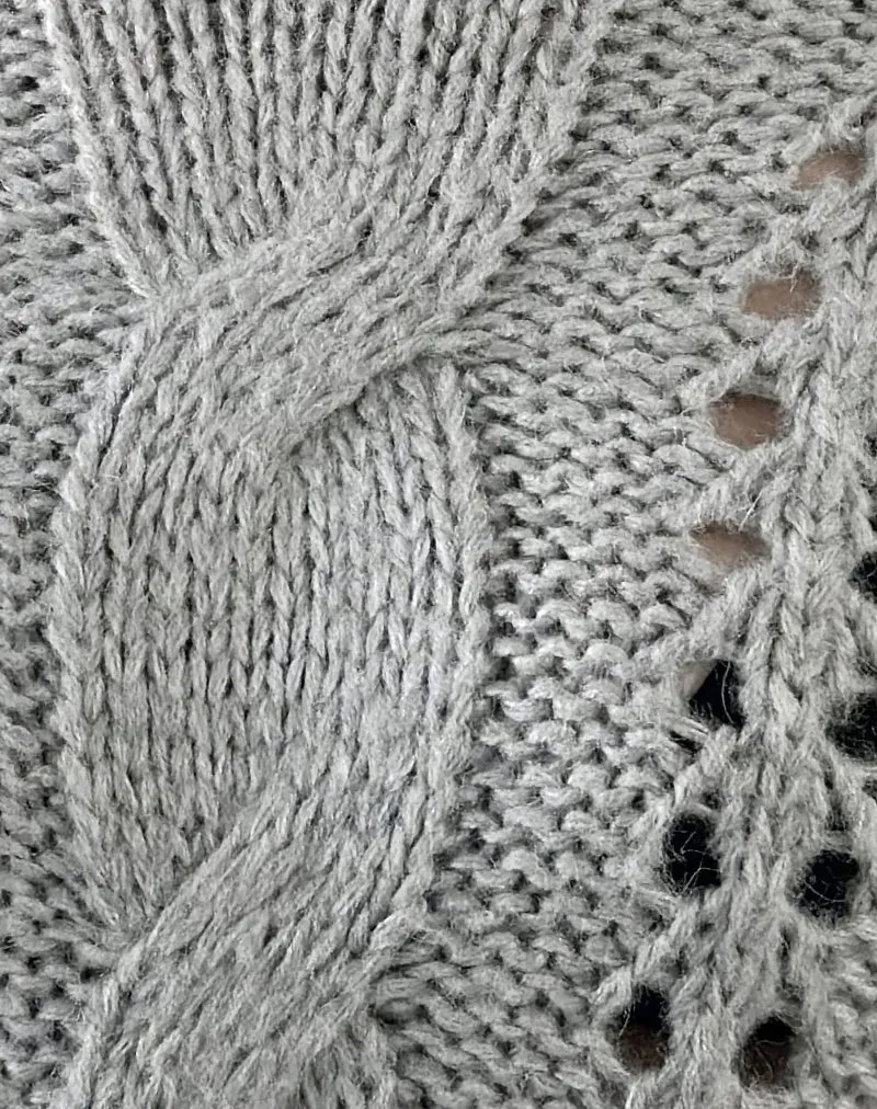 Pull Oswin en maille torsadée, gris clair