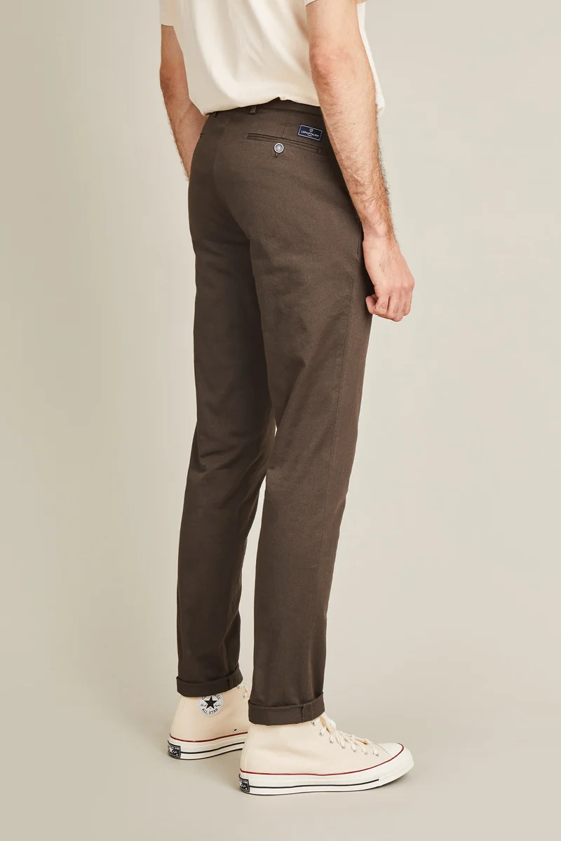 Chino noisette