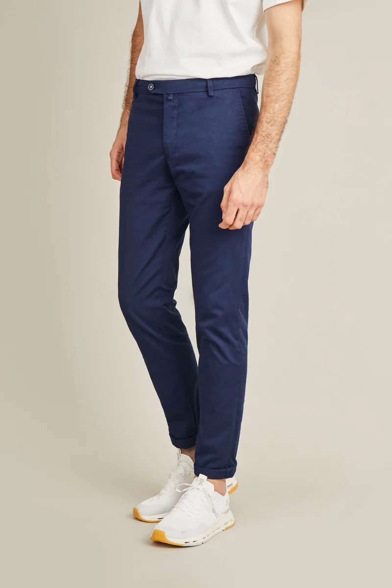 Chino bleu roi