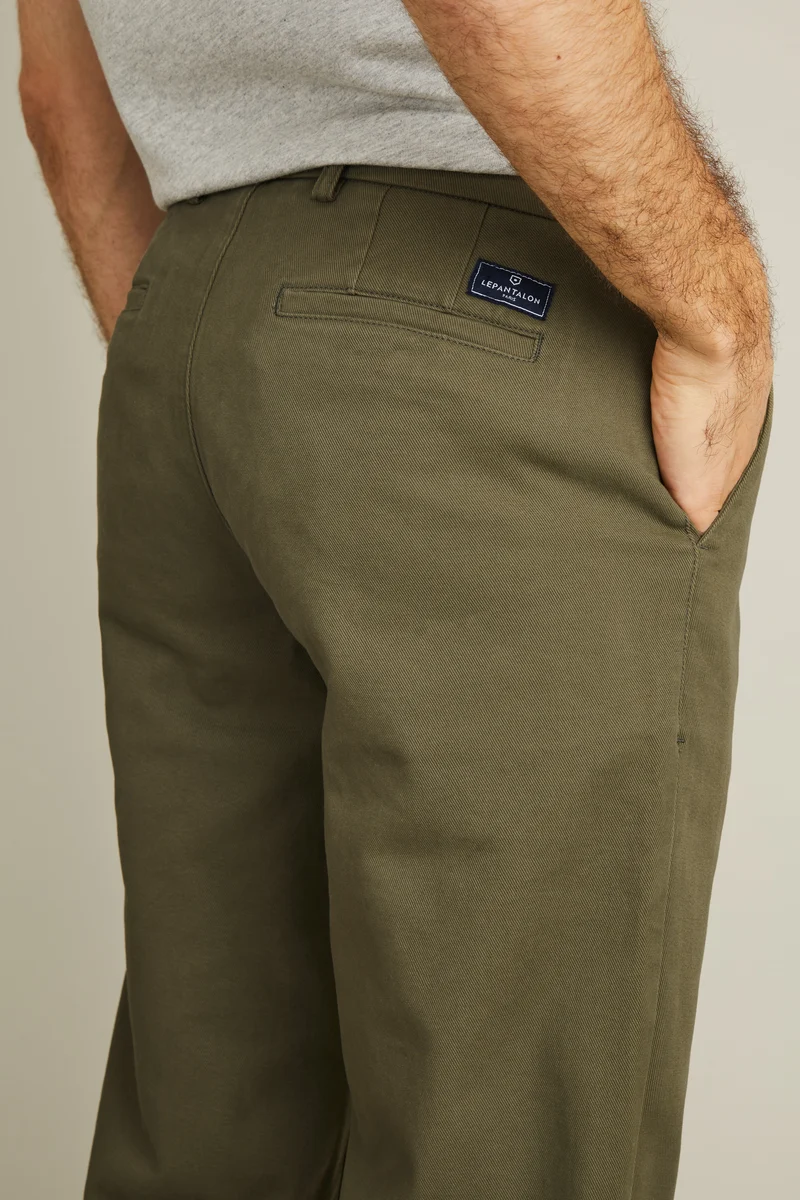 Chino droit kaki