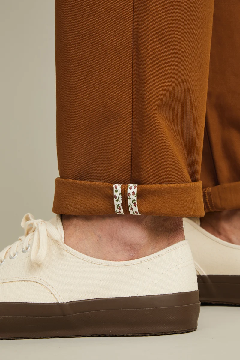 Chino droit camel