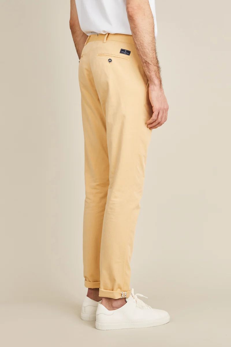 Chino aérien miel