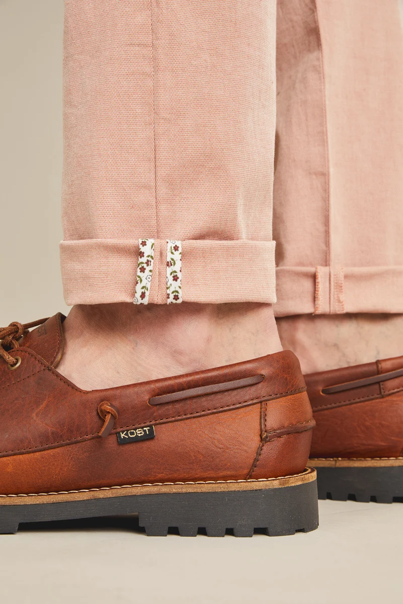 Chino aérien tomette
