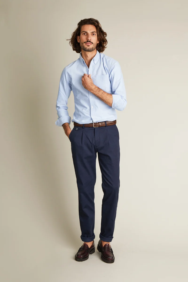 Chino à pinces marine