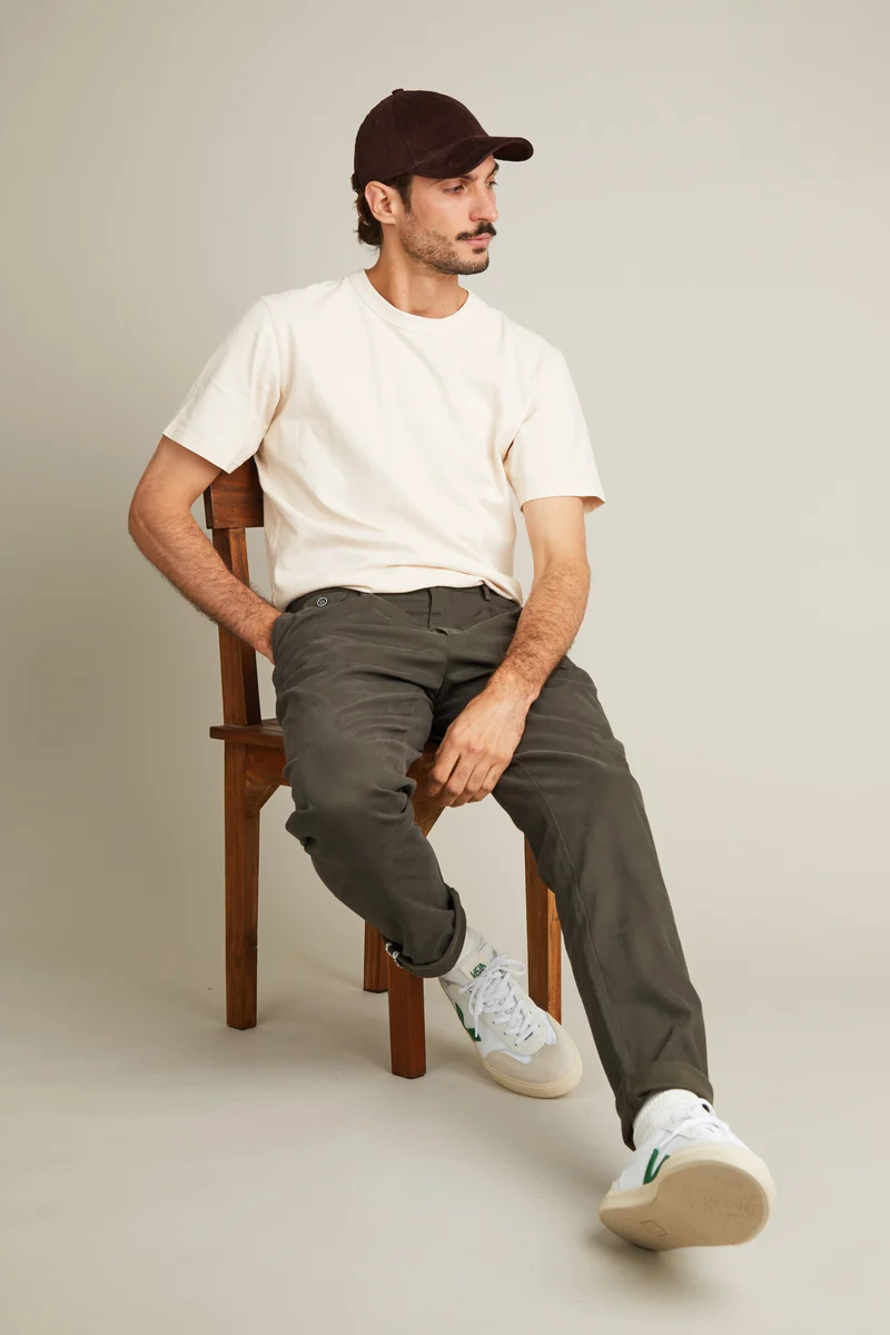 Chino à pinces kaki