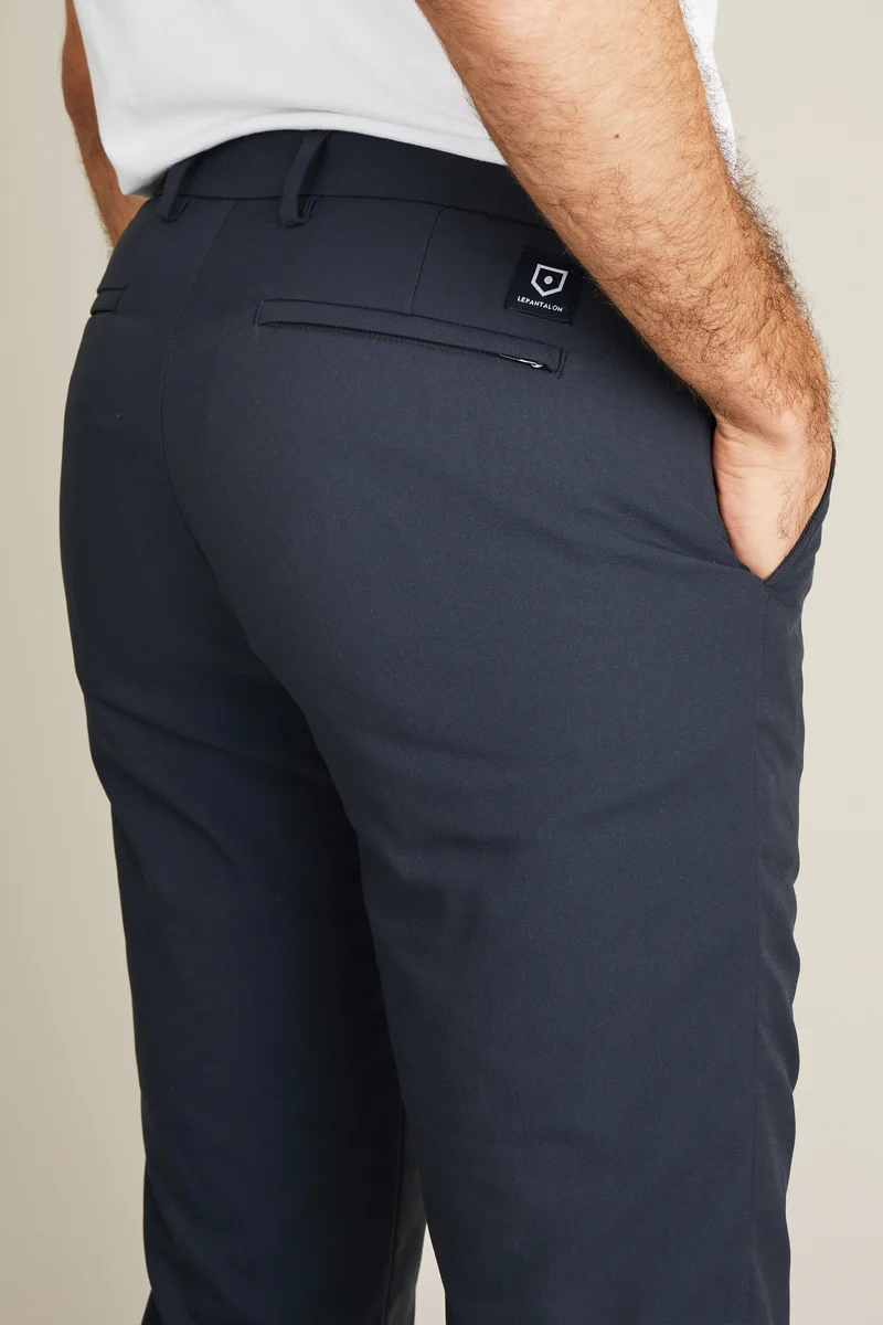 Chino technique bleu marine