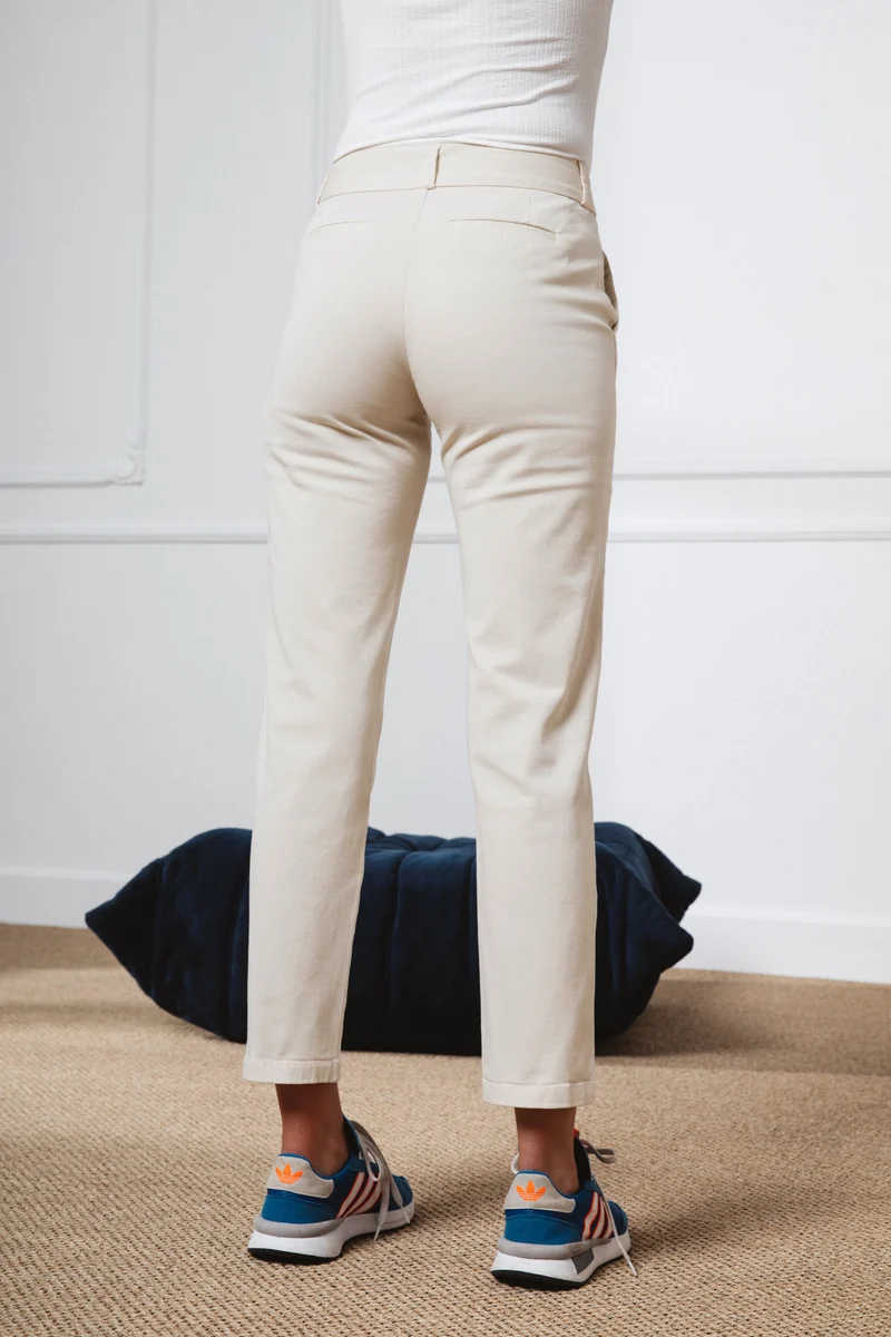 Chino écru