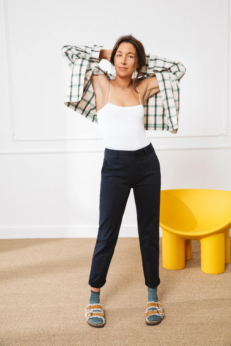 Chino bleu marine femme