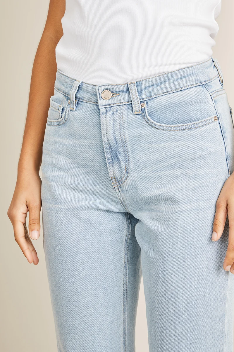 Jean girlfriend vintage bleached