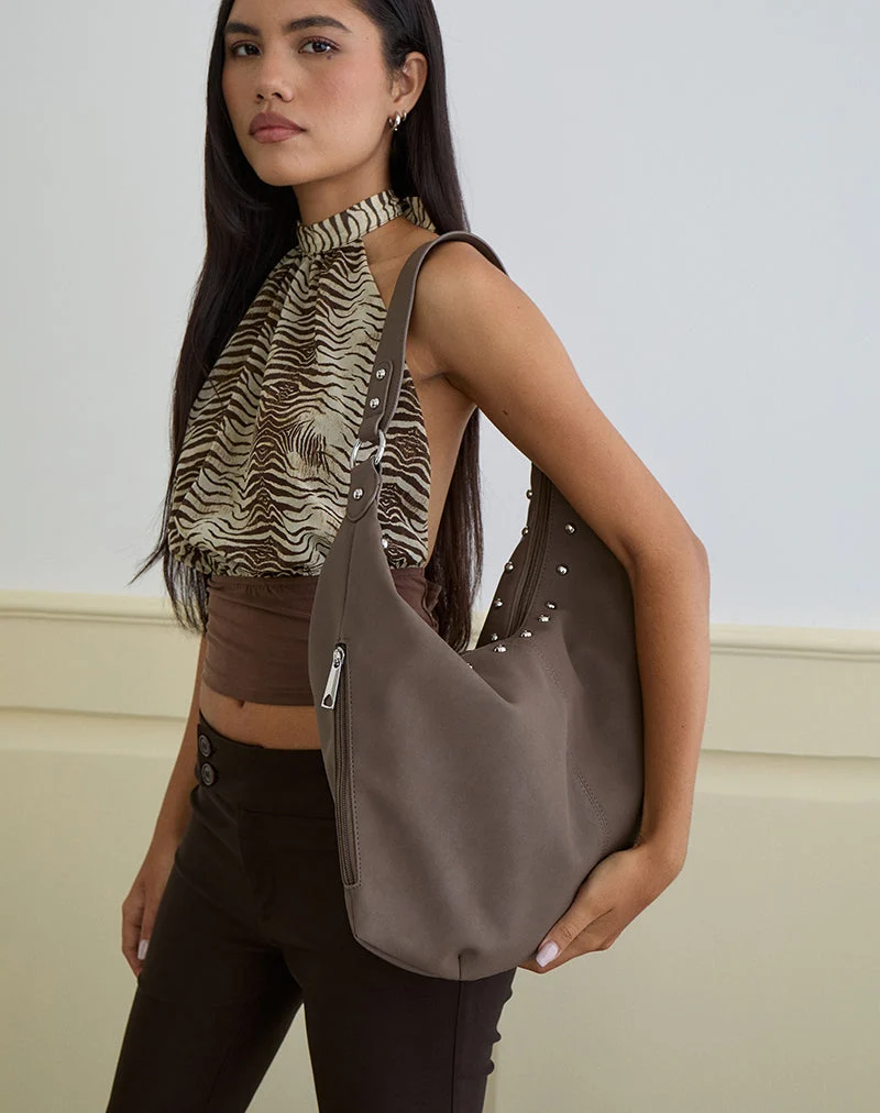 Grand sac brun à clous