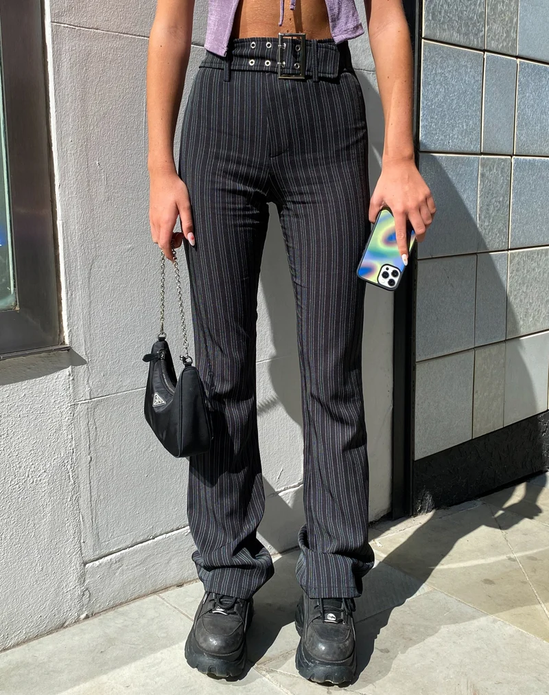 MOTEL X OLIVIA NEILL - Pantalon évasé Zocha à rayures irrégulières - Noir