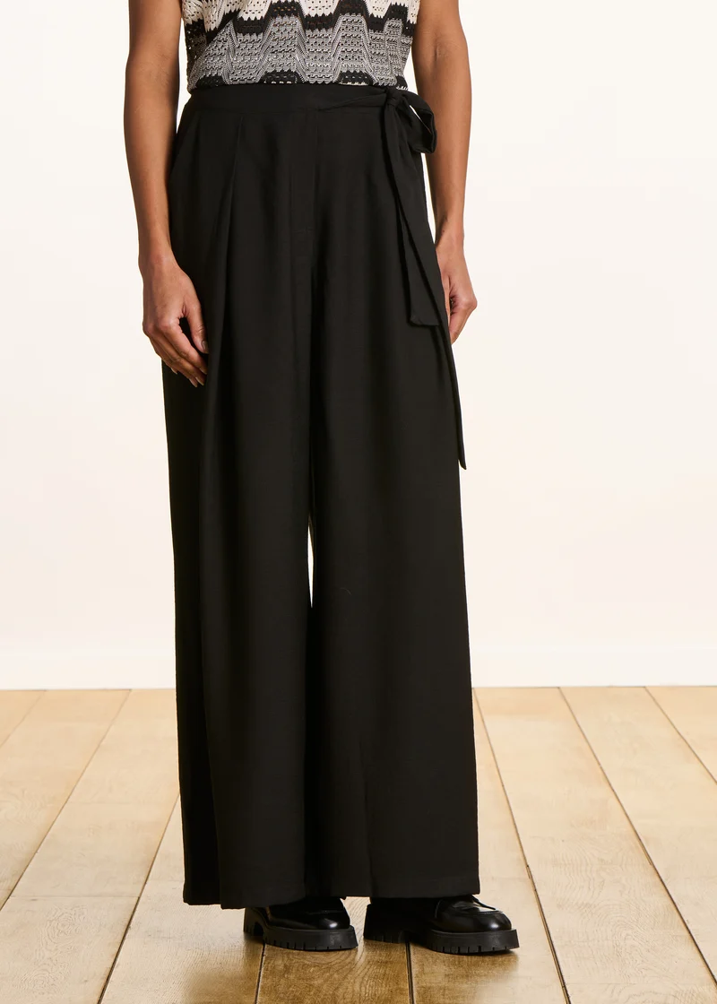 Pantalon large noir en jacquard