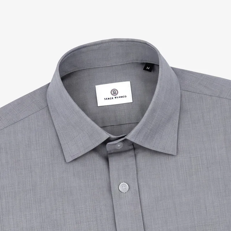 Chemise grise à manches longues en coton avec poche poitrine