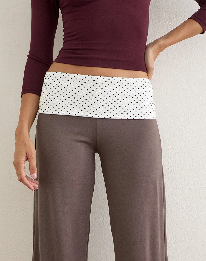Pantalon Coreta à revers, couleur « Peppercorn », avec ceinture à pois blancs