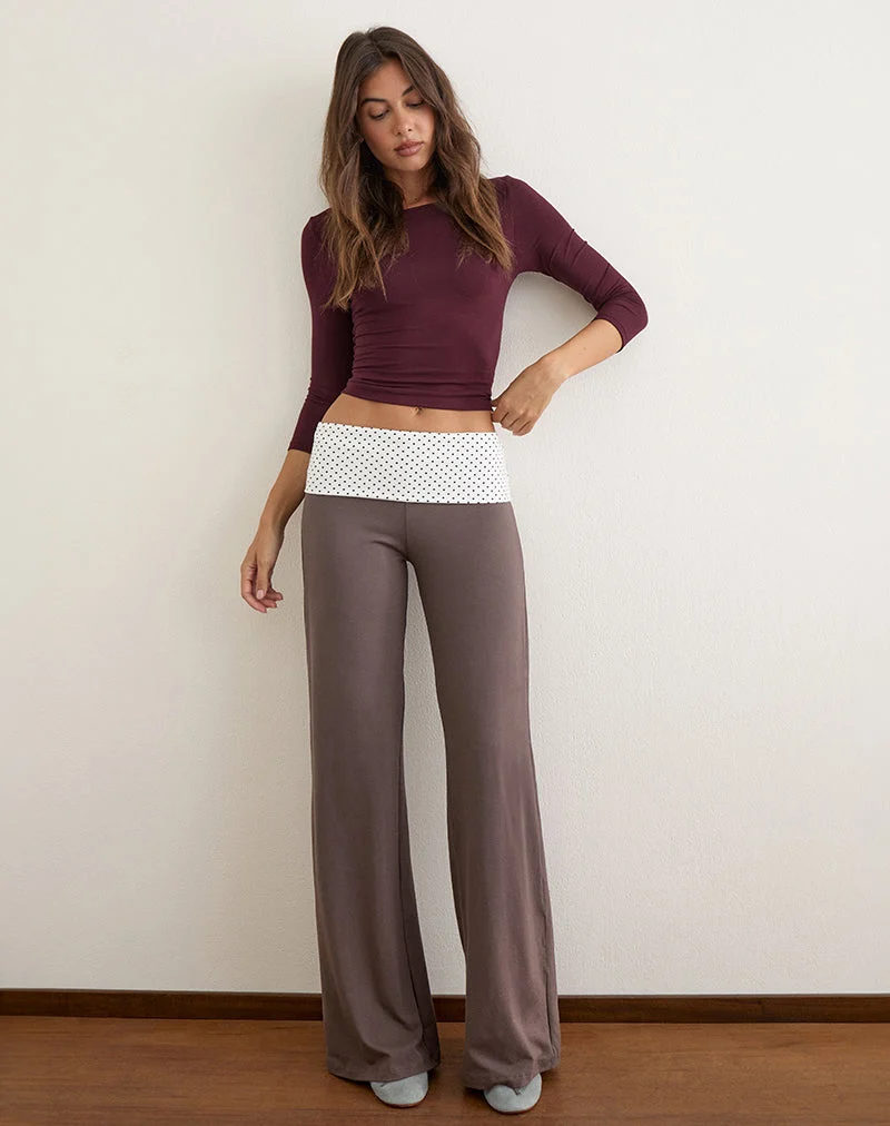 Pantalon Coreta à revers, couleur « Peppercorn », avec ceinture à pois blancs