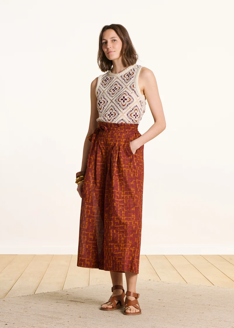 Pantalon 7/8ème imprimé graphique marron et orange