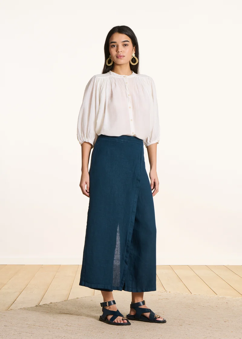 Pantalon large 7/8ème bleu pétrole en lin avec pan