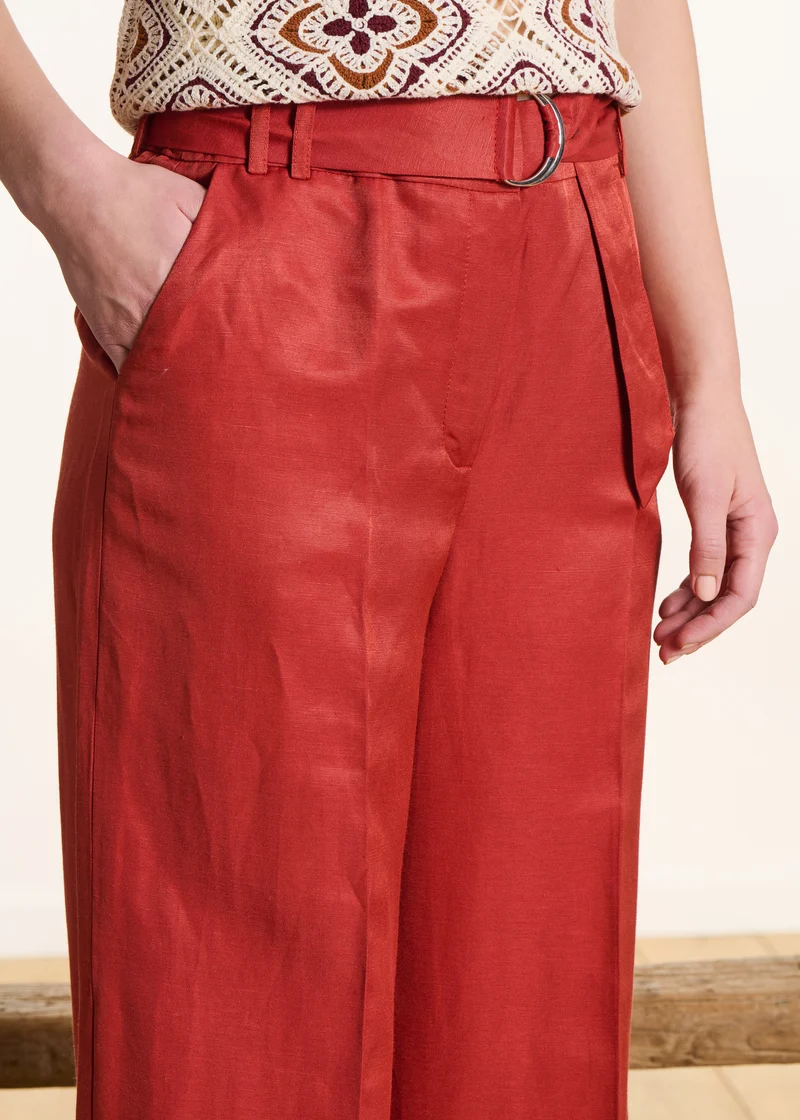 Pantalon large brique avec ceinture