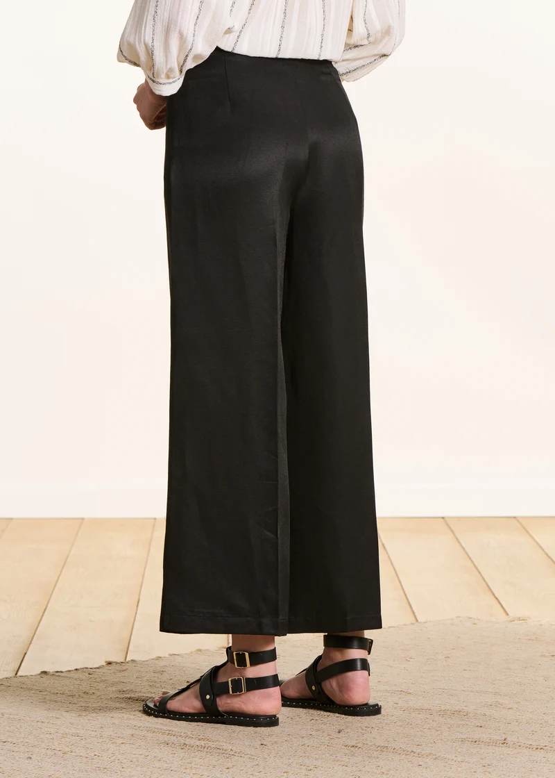 Pantalon taille haute 7/8ème noir à pan