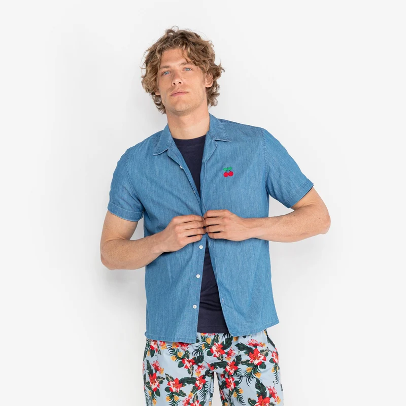 Chemise Caracas avec broderie cerise bleu denim
