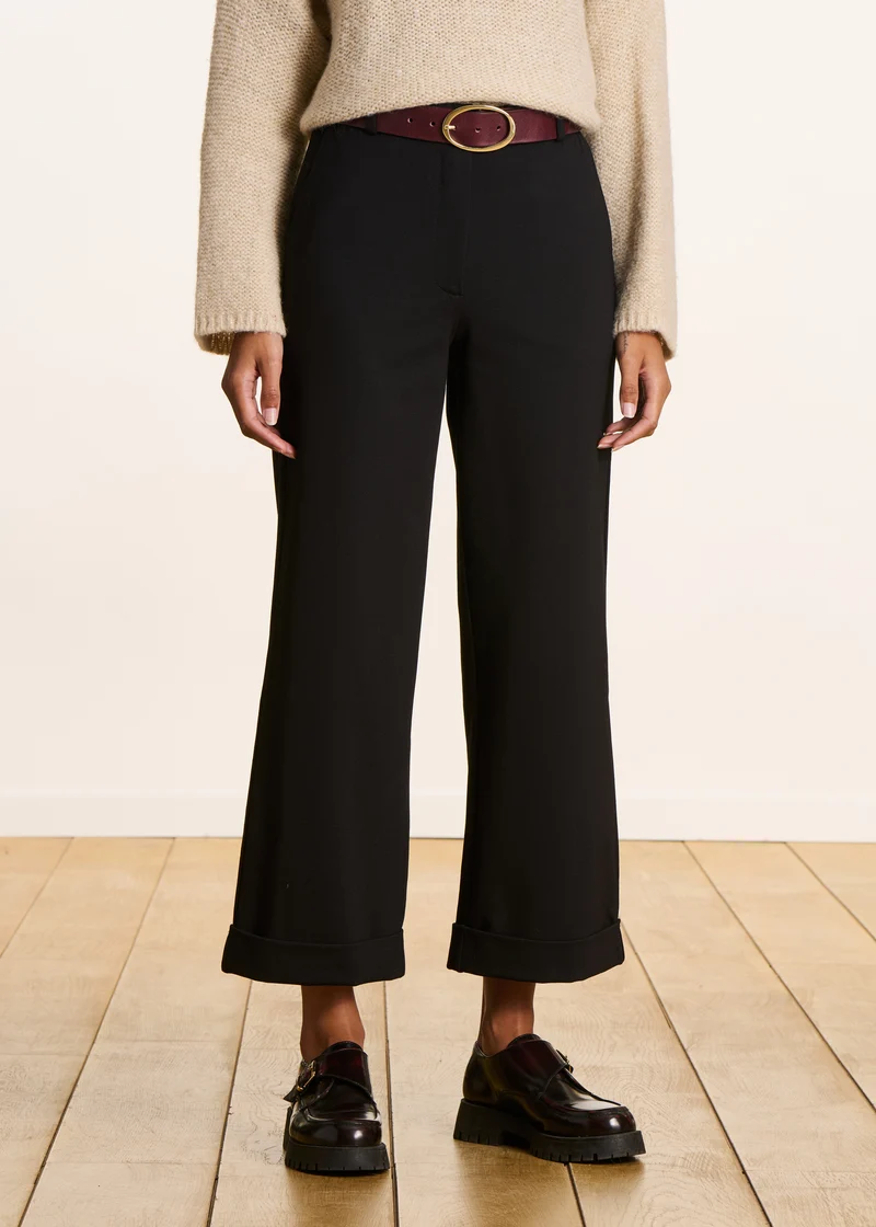 Pantalon noir droit 7/8ème en jersey milano