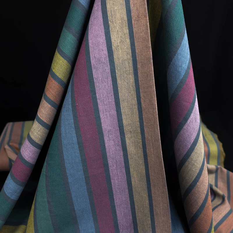 Tissé Teint | 100 % Coton | Wings in Dark Rainbow | Lucky Loom | Fableism