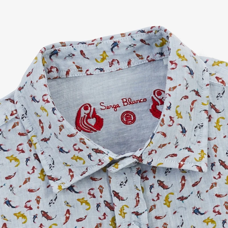 Chemise manches longues en lin carpes koï bleu céleste