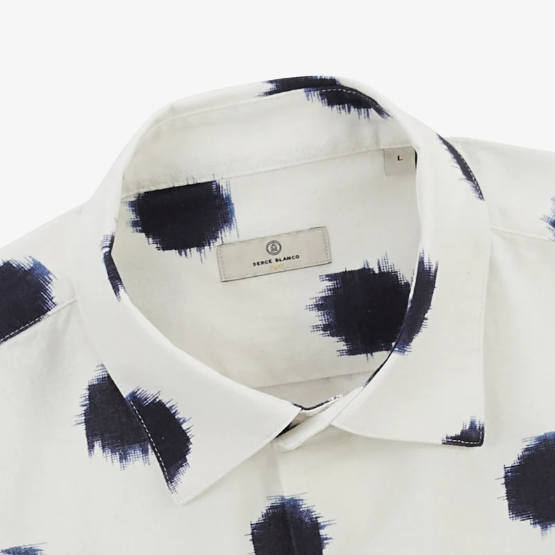 Chemise manches longues en coton imprimé gros pois blanche