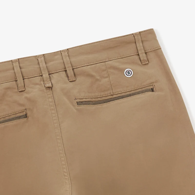 Chino 702 coupe droite confort beige