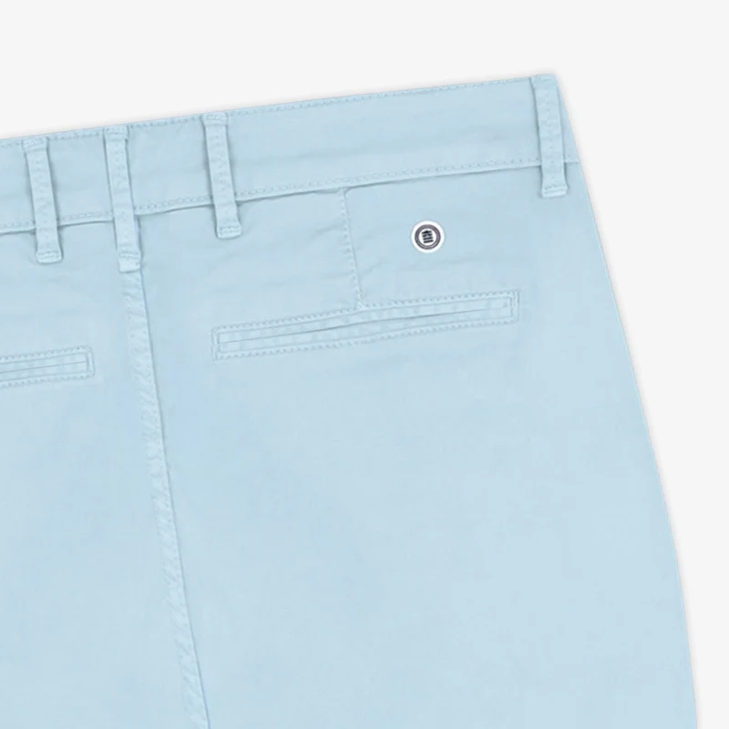 Chino 702 coupe droite confort bleu ciel
