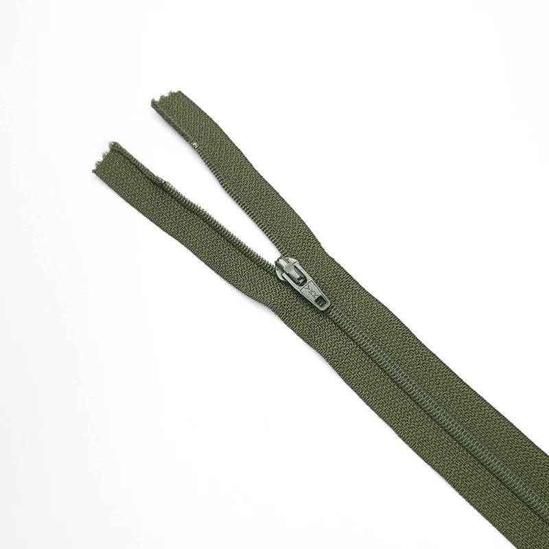 YKK | Fermeture éclair À Bout Fermé | Spirale | #2 | 7 3/4'' - 19.5 cm | SS339 - SS347
