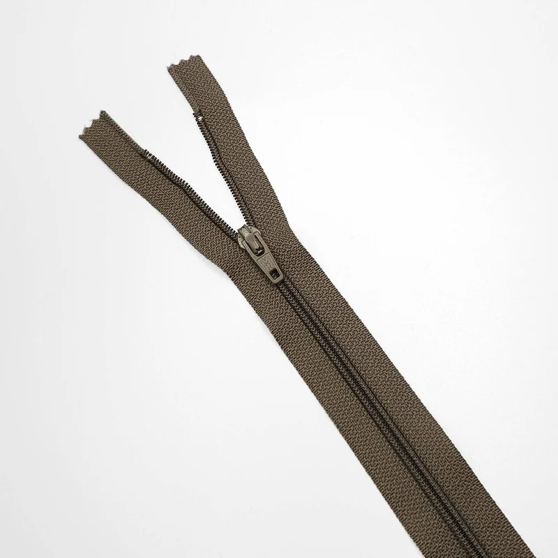 YKK | Fermeture éclair À Bout Fermé | Spirale | #2 | 6 3/4'' - 17 cm | SS316 - SS332