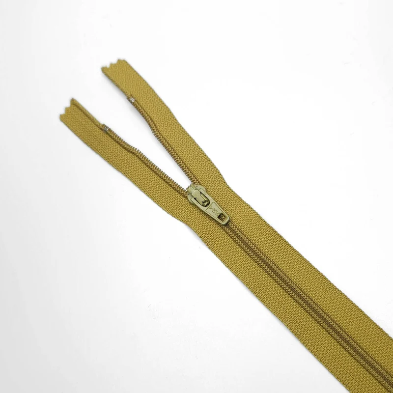 YKK | Fermeture éclair À Bout Fermé | Spirale | #2 | 6 3/4'' - 17 cm | SS301 - SS305
