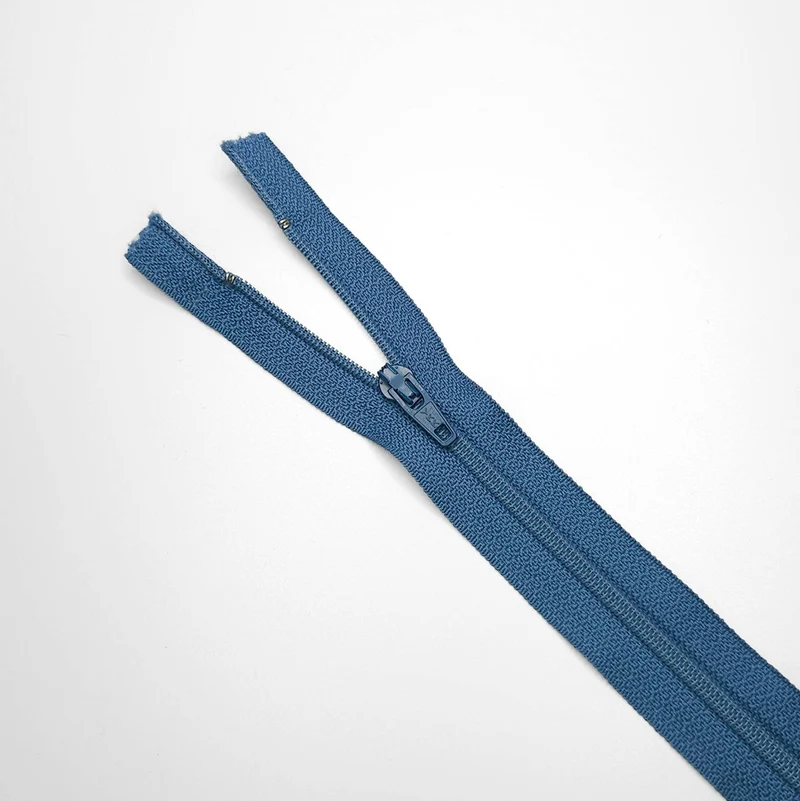 YKK | Fermeture éclair À Bout Fermé | Spirale | #2 | 6 3/4'' - 17 cm | SS266 - SS273