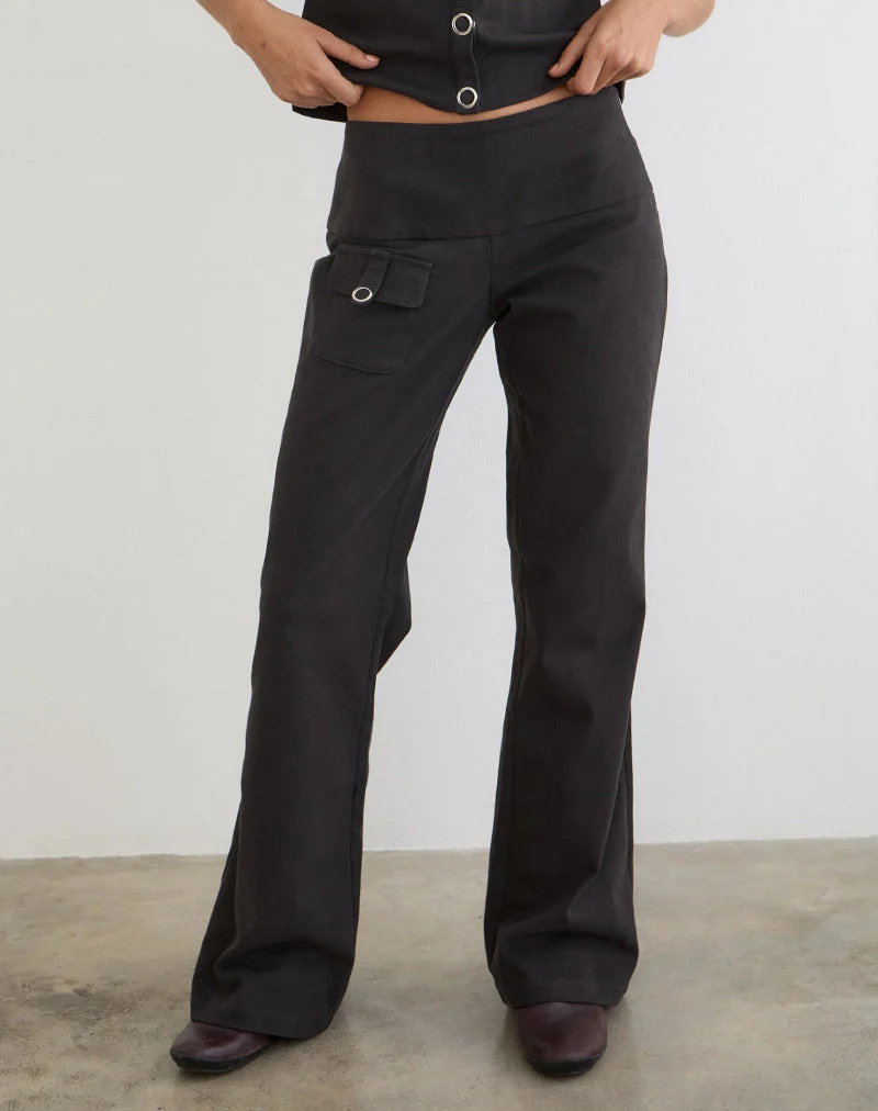 Pantalon Alora Pocket en gris foncé